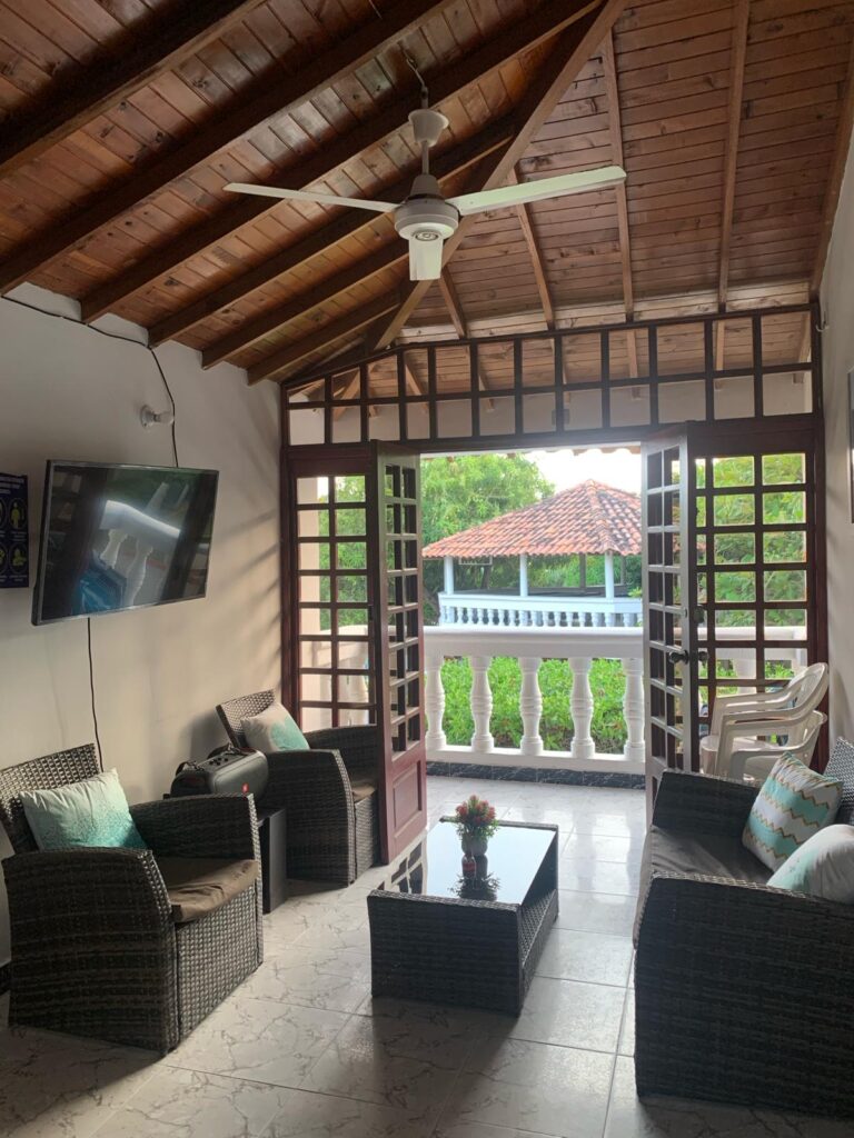 Sala Smart TV cabaña Coveñas